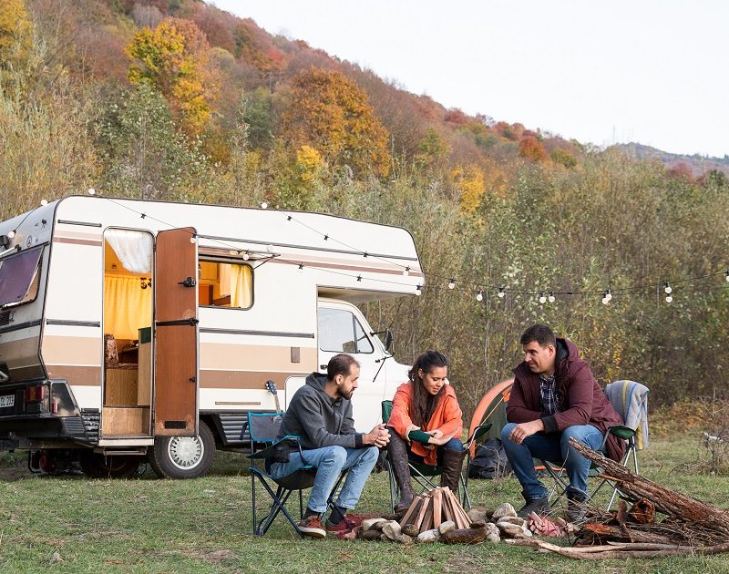 Autocaravana equipada con un sistema eléctrico centralizado NautiVans, garantizando energía autónoma y segura durante cualquier viaje.